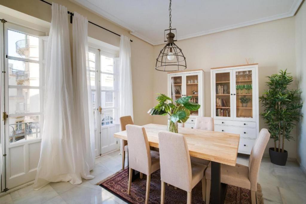 San Pablo Premium Suites Sevilla Bagian luar foto