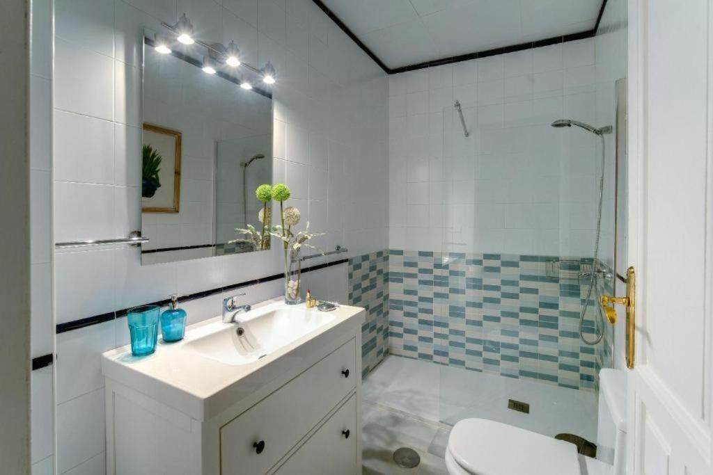 San Pablo Premium Suites Sevilla Bagian luar foto