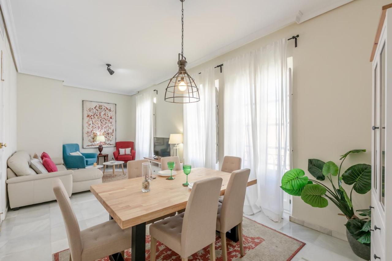 San Pablo Premium Suites Sevilla Bagian luar foto